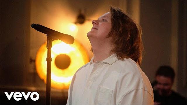 Lewis capaldi - everytime (britney spears cover) in the live lounge Lewis capaldi - everytime (britney spears cover) in the live lounge