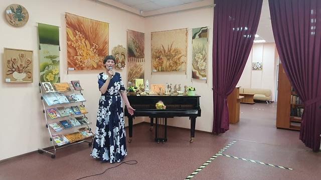 Дурманом сладким веяло Дурманом сладким веяло