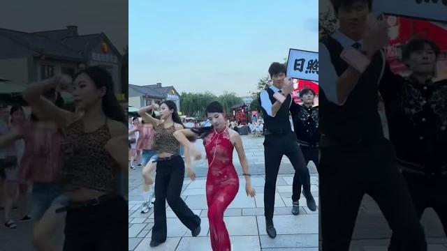 动感光波biubiu #浅跳一下 #户外舞蹈 #阿梓不可爱 #阿梓不可爱尬舞 @阿梓不可爱o3x929aibapk6ivy @阿梓才三岁o3xzeykmcz2ycpyi @快手弹幕o3xrp 动感光波biubiu #浅跳一下 #户外舞蹈 #阿梓不可爱 #阿梓不可爱尬舞 @阿梓不可爱o3x929aibapk6ivy @阿梓才三岁o3xzeykmcz2ycpyi @快手弹幕o3xrp