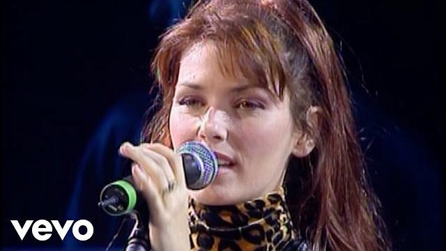 Shania twain - you're still the one (live) Shania twain - you're still the one (live)